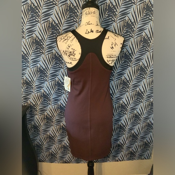 #41 NWT Athleta Whirlwind Eggplant Tank Dress W/ Built in Bra XS - Picture 2 of 4